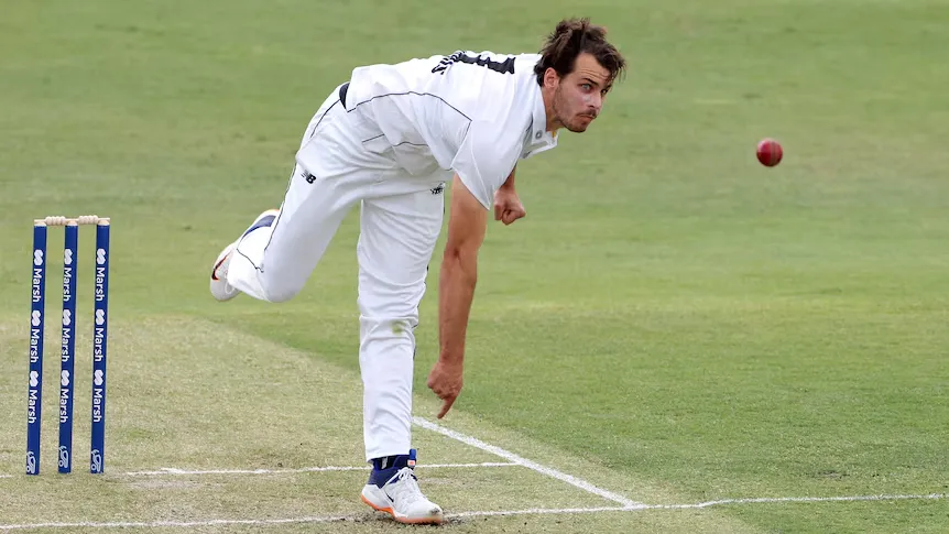 swing-bowling